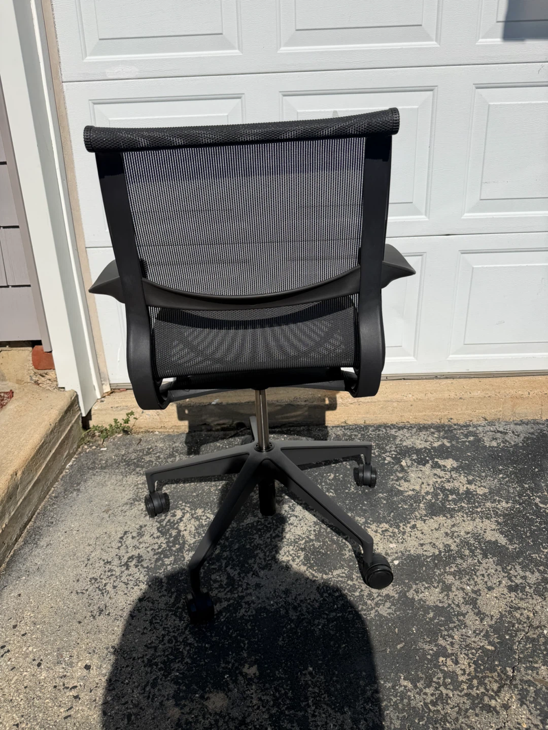 Herman Miller Setu chairs - photo 5