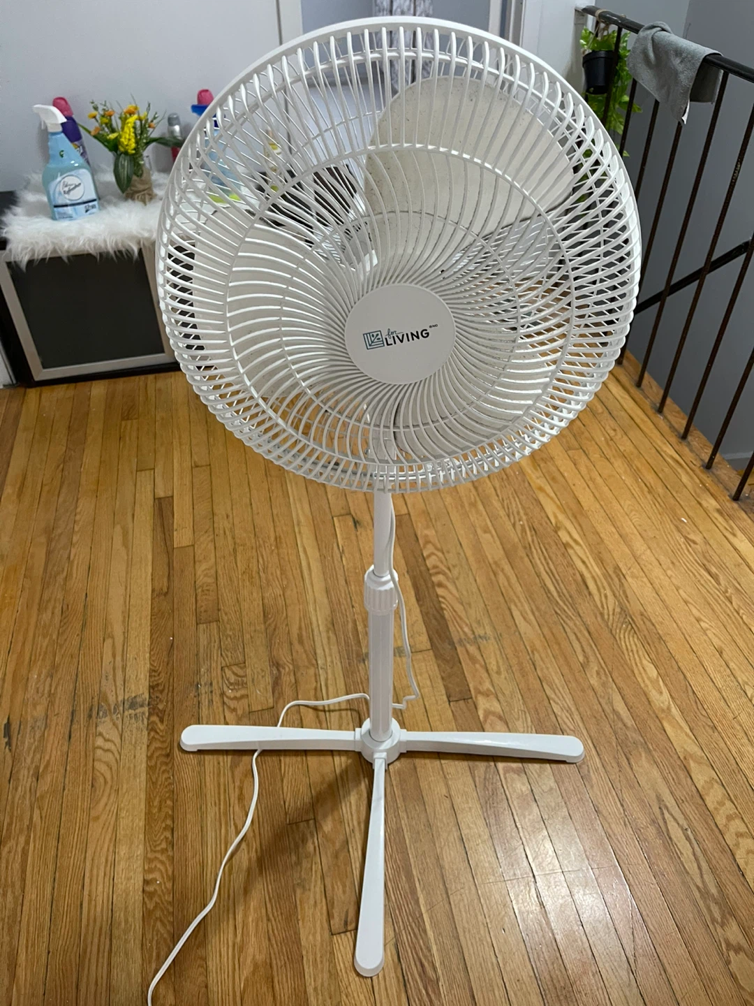 For Living White Pedestal Fan
