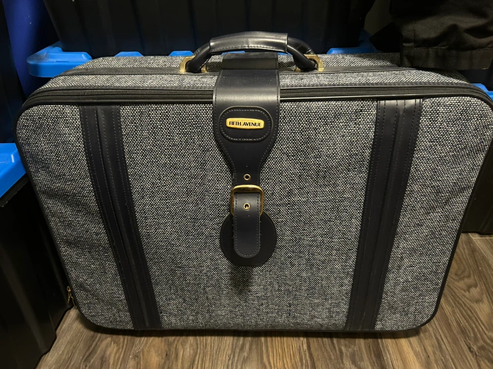 Fifth Avenue 5 Piece Luggage Set - photo 2