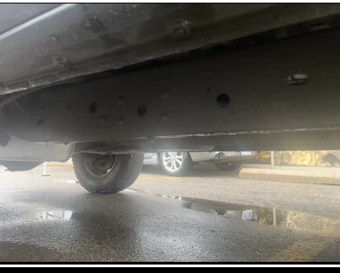 2005 Toyota Tacoma WITH NEW FRAME - photo 2