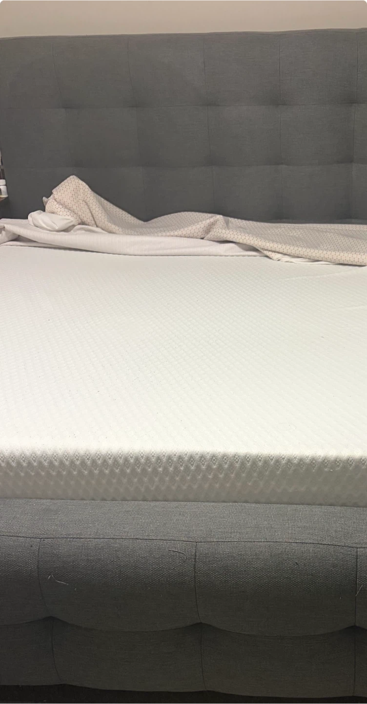 Tufted Upholstered Bed Frame king size - photo 4