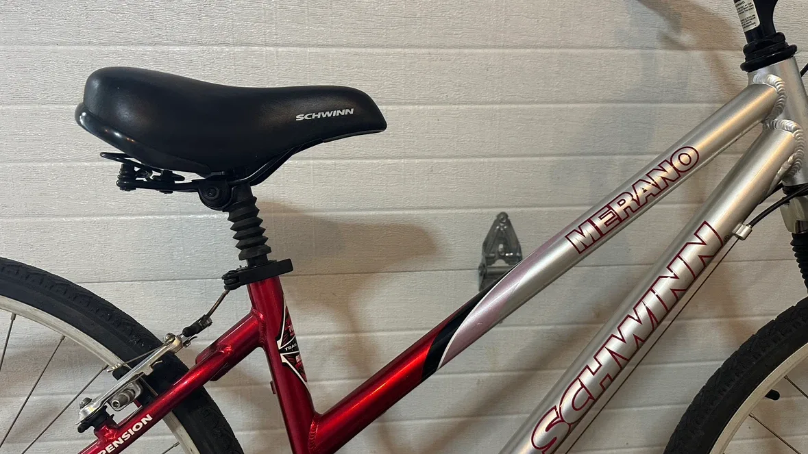 Schwinn Merano 24-Speed Bicycle - photo 3