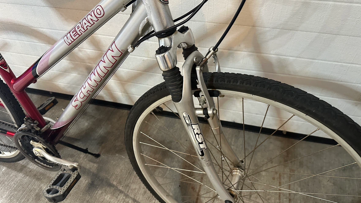 Schwinn Merano 24-Speed Bicycle - photo 5