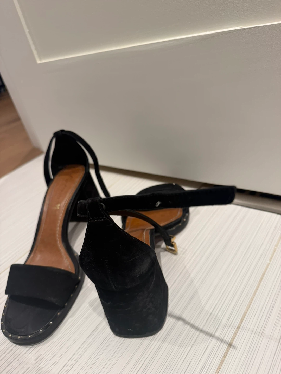Black Block Heel Sandals - photo 5