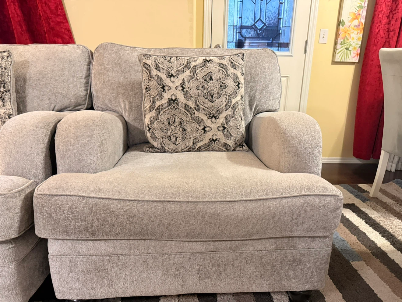 Bellmont 38” Chenille Chair – Platinum Grey - photo 4