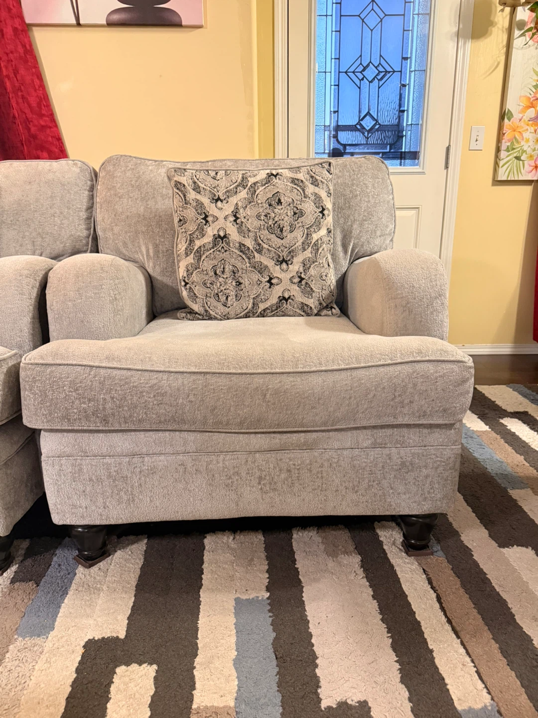 Bellmont 38” Chenille Chair – Platinum Grey - photo 5