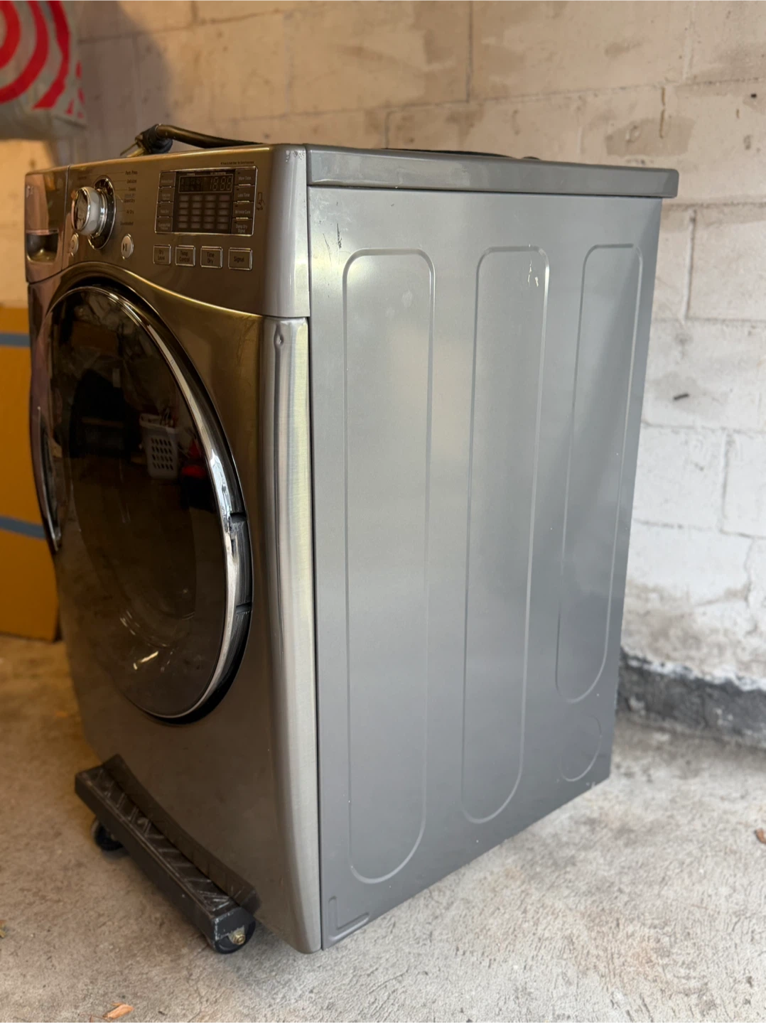 LG Graphite Steel Front-Load Electric Dryer - photo 5