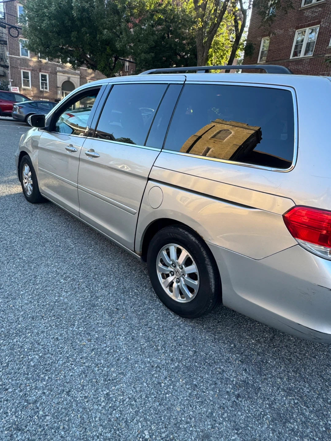 Silver Honda Odyssey Minivan
