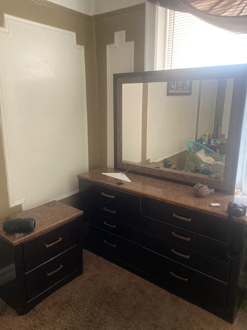 Dresser and Nightstand Set with Mirror