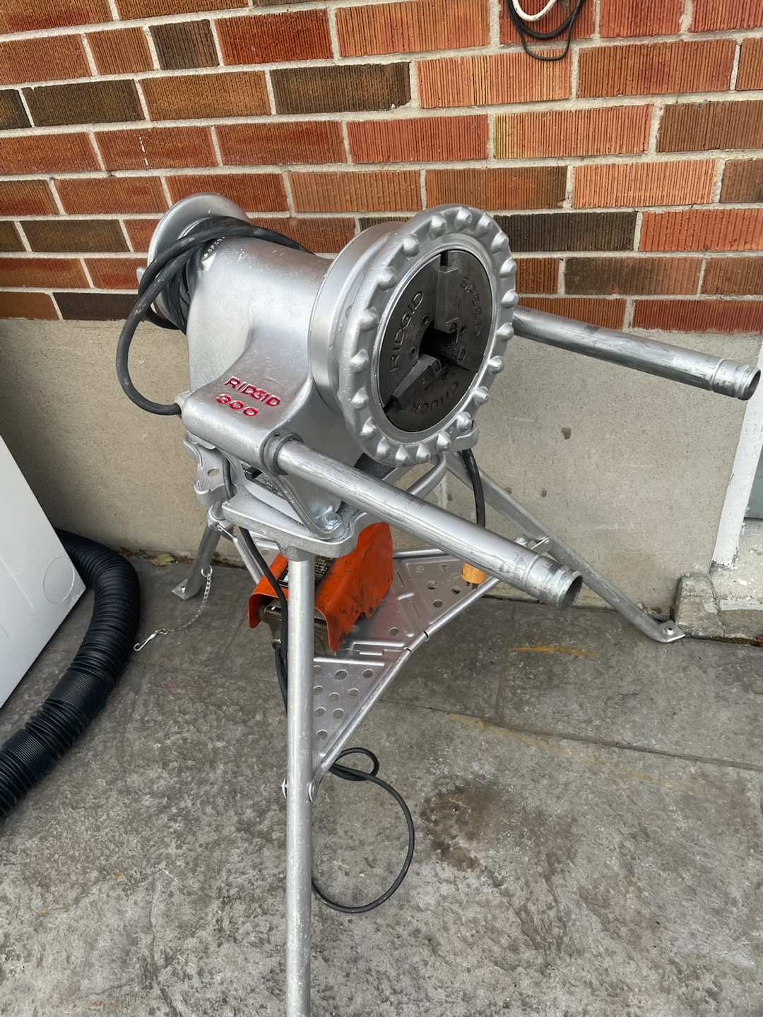 RIDGID 300 THREADING MACHINE/POWER WISE