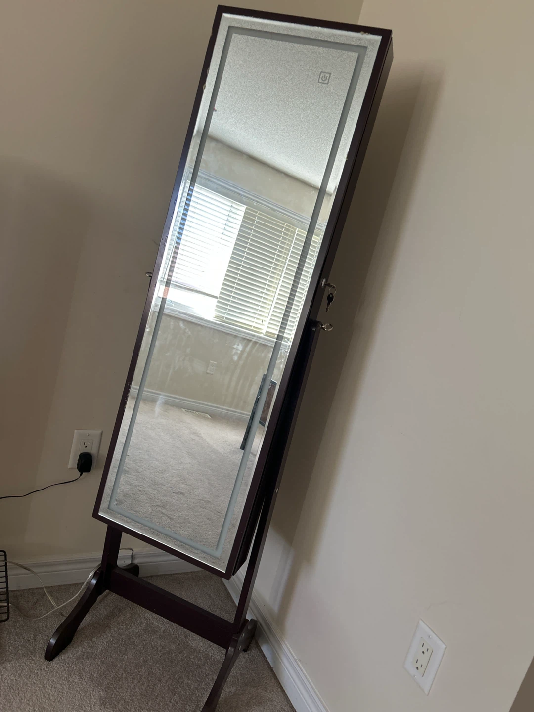 LED Mirror Jewellery Armoire - photo 3