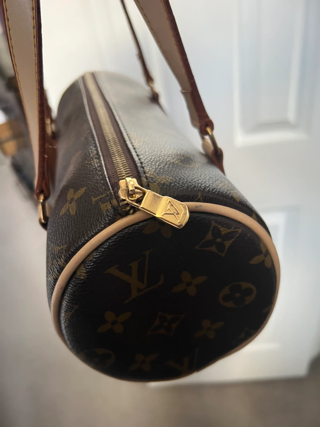 Louis Vuitton Monogram Papillon small purse - photo 3