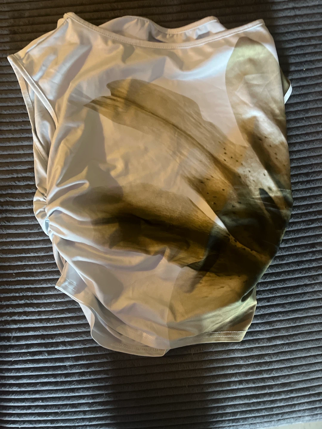Set of Three Women's Tops and 2 long skirts - photo 2