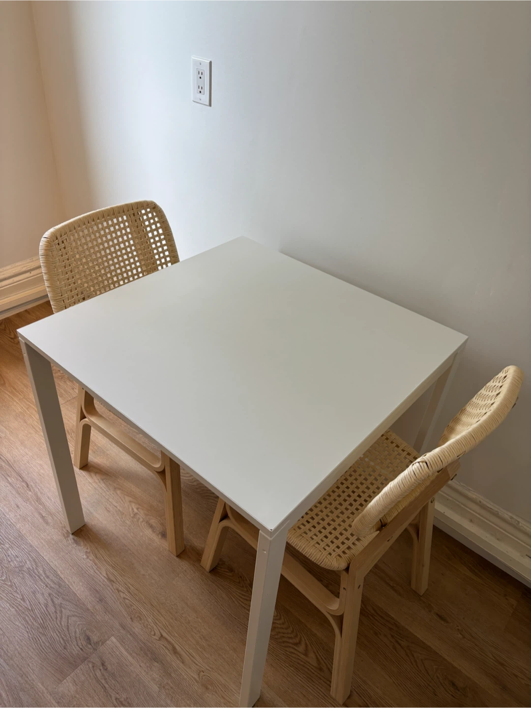 White Melltorp Table - photo 3