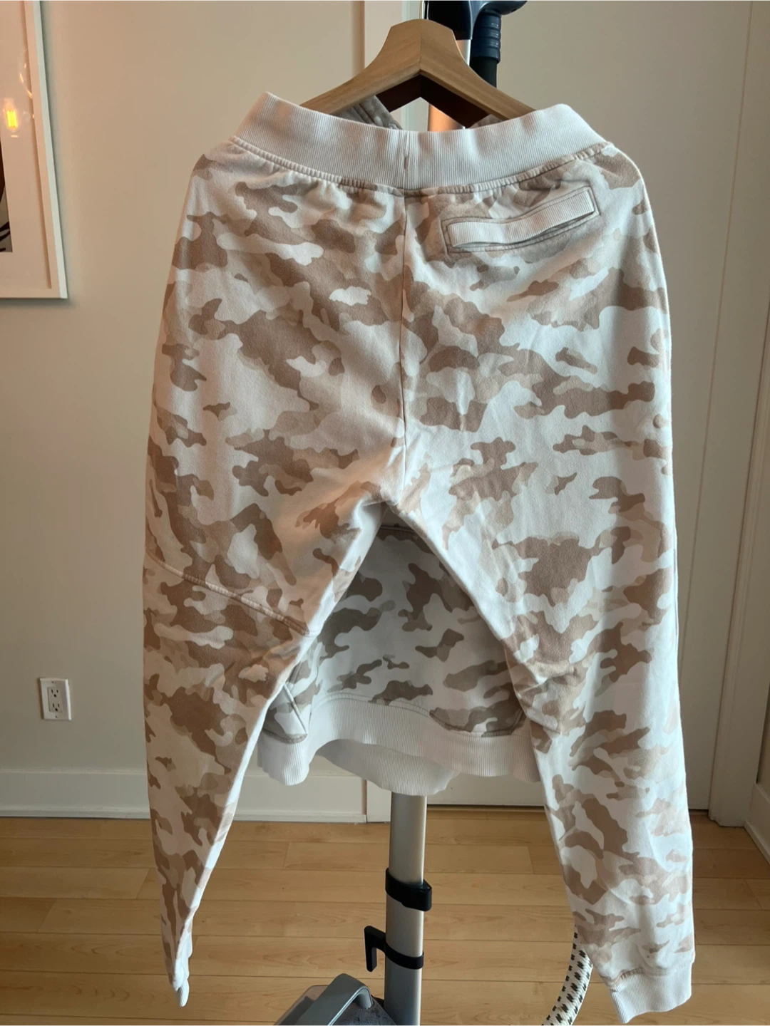 Under Armour Camo Hoodie and Jogger Set - photo 5