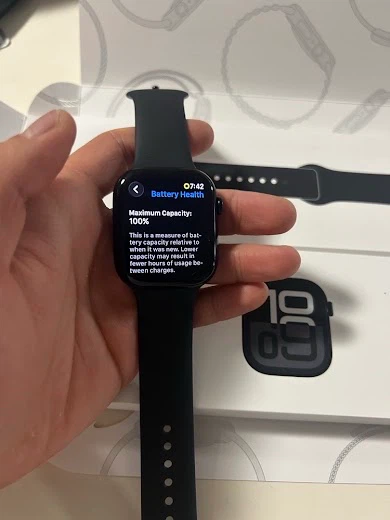 Apple Watch Series 10 46mm - 100% battery health - photo 2
