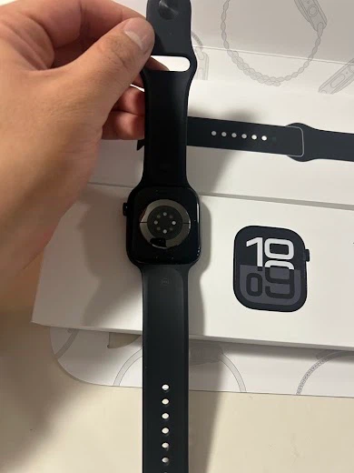 Apple Watch Series 10 46mm - 100% battery health - photo 3