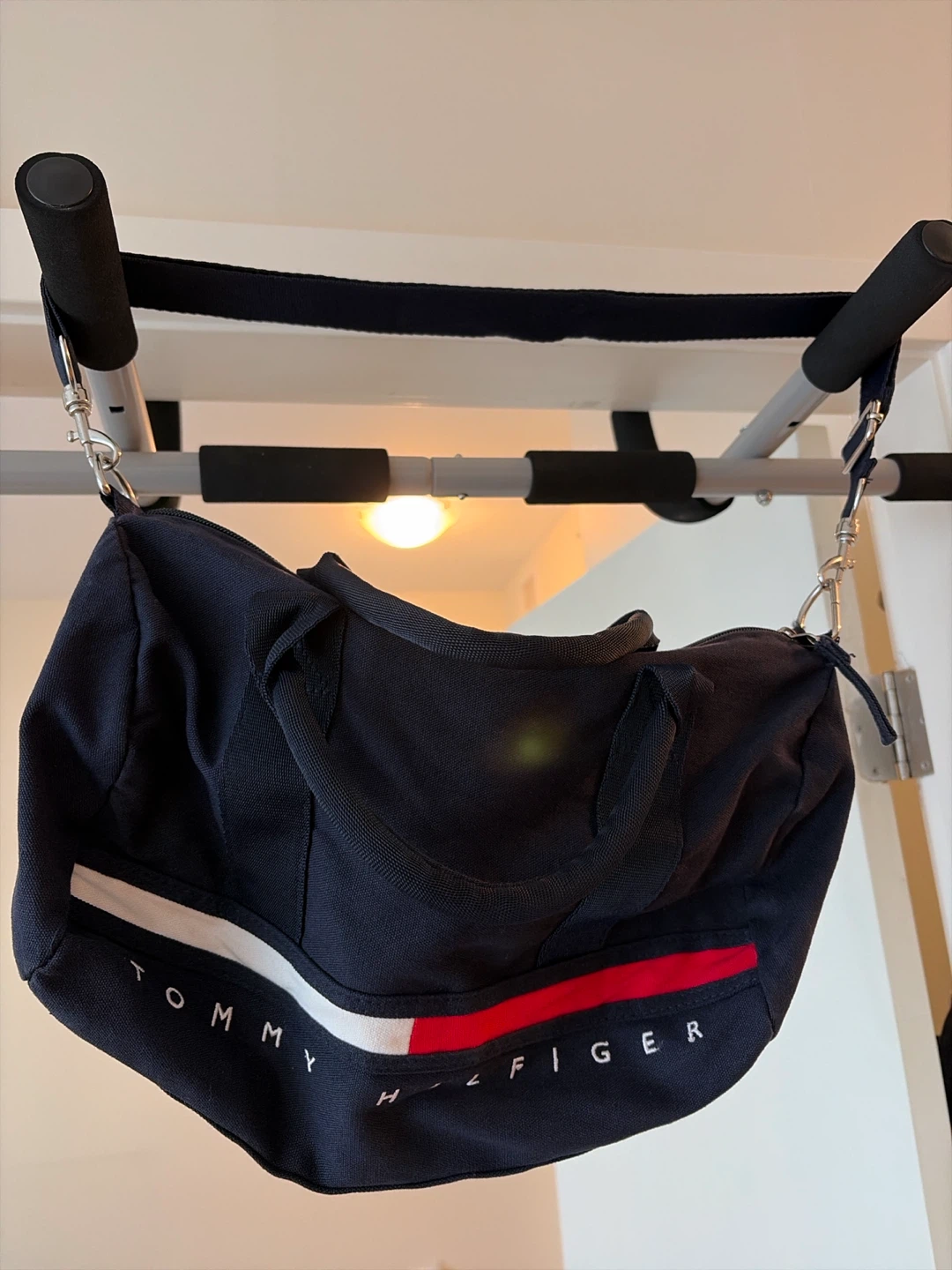 Tommy Hilfiger Duffle Bag - photo 2