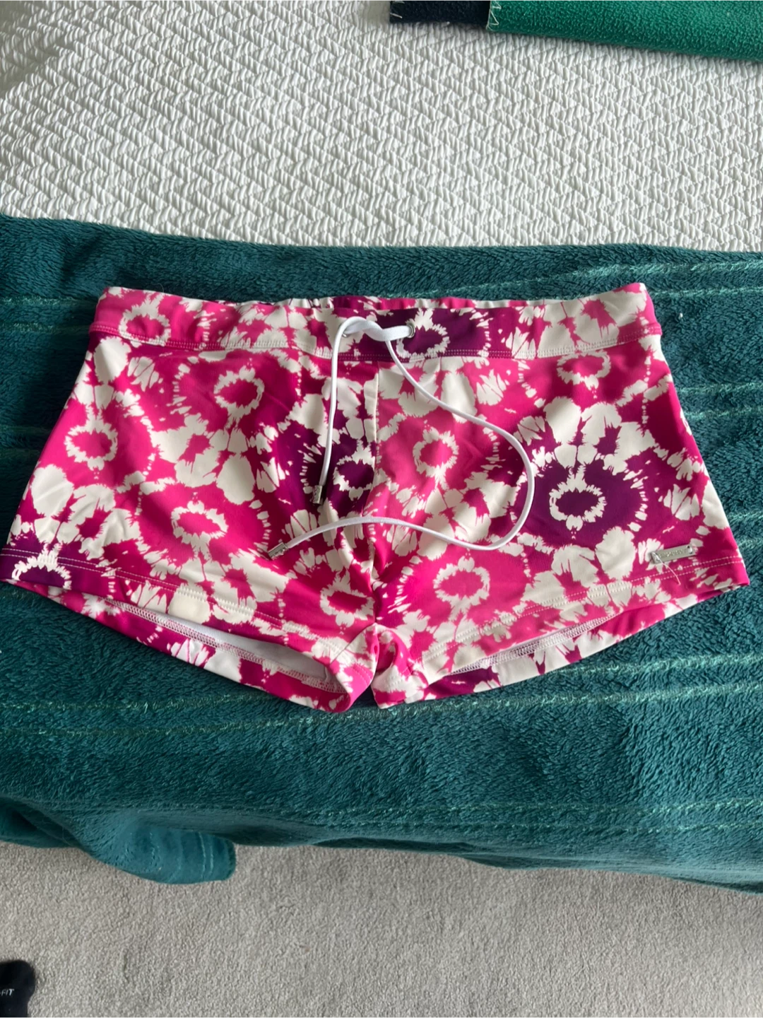 2(x)ist Swimwear Shorts - Large
