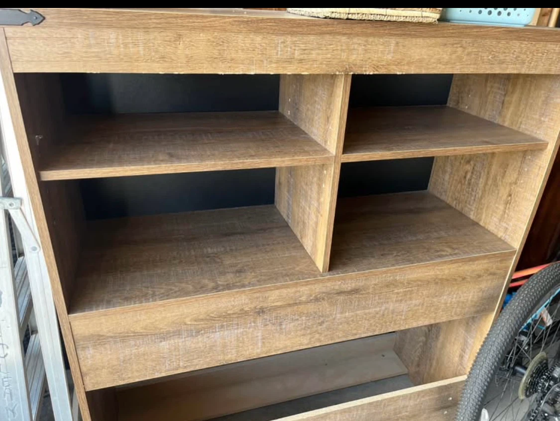 Bookshelf headboard for twin or double bed