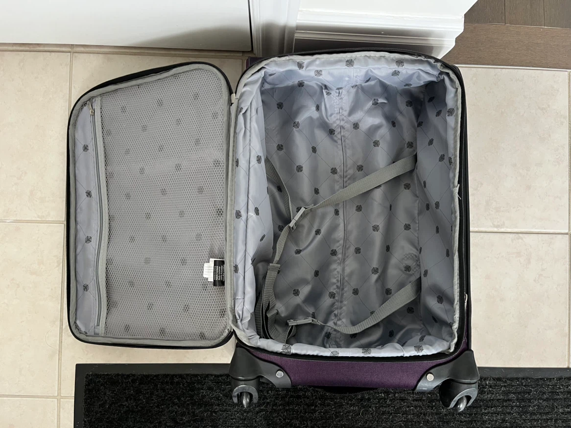 4-Wheel Expandable Carry On Luggage - photo 4