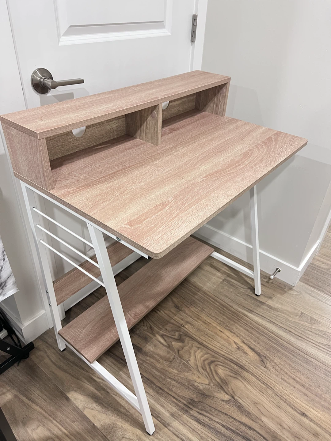 Light Wood Grain Writing Desk
