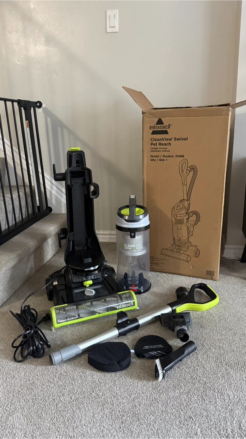 LIKE NEW Eureka Swivel Cleanview - MISSING Tube