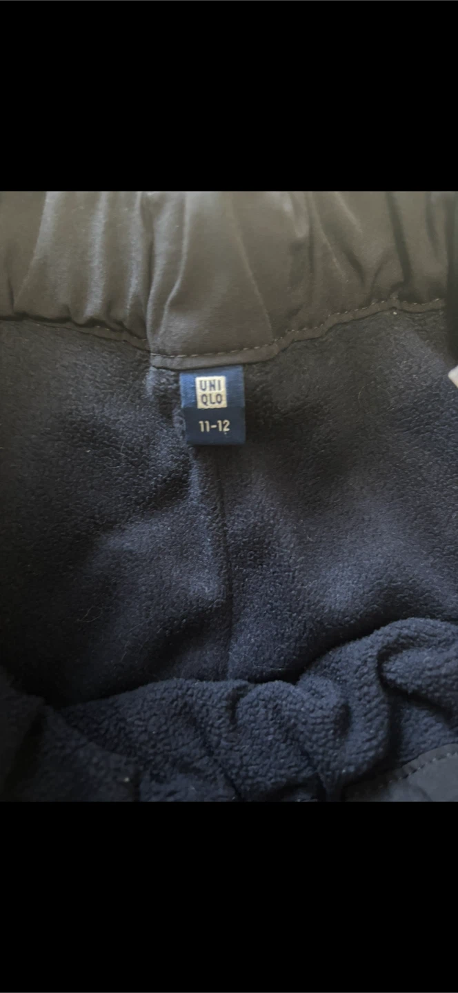 Uniqlo Fleece Lined winter pants, size 11-12Y - photo 2