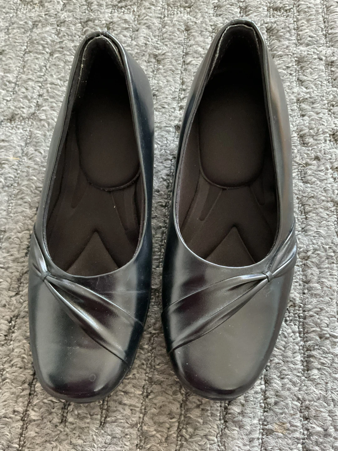 Black Women's Slip-On Dress Shoes