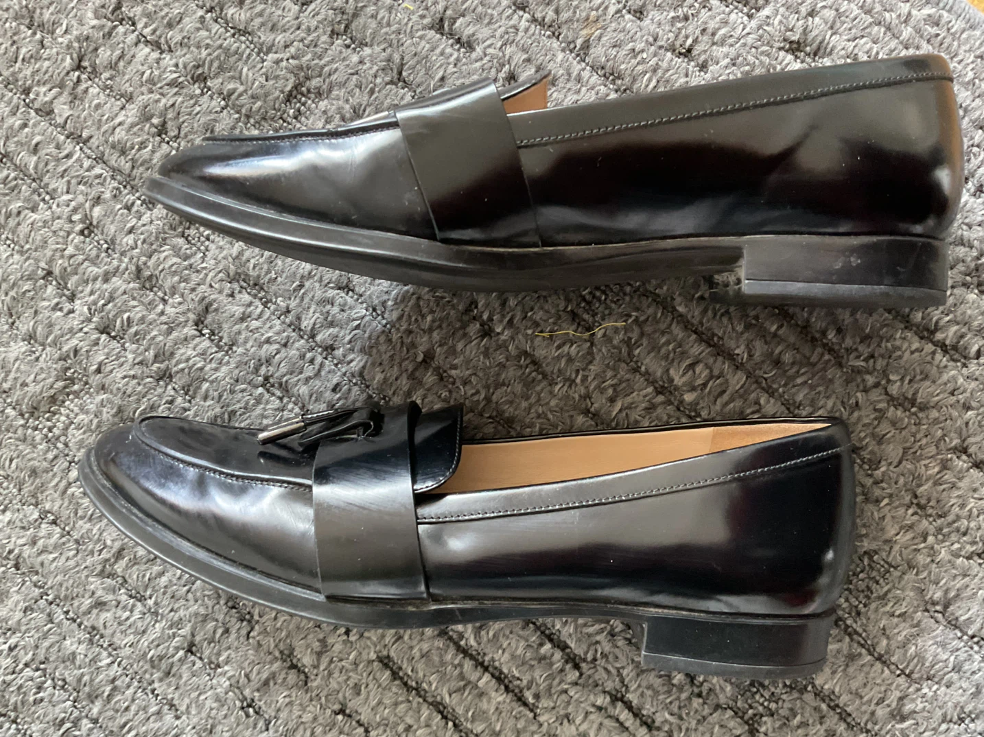 Via Spiga Black Tassel Loafers - photo 3