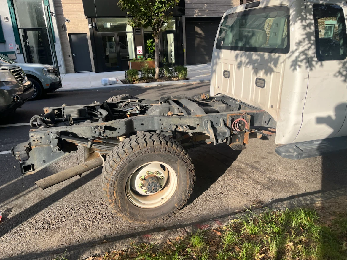 Ford Super Duty Cab and Chassis - photo 2