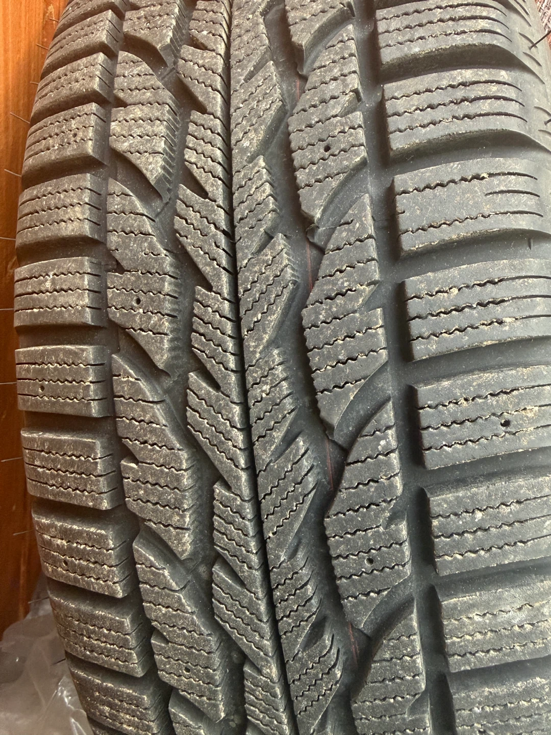 Set of 4 235/65/17 Firestone Winterforce 2 Tires - photo 2