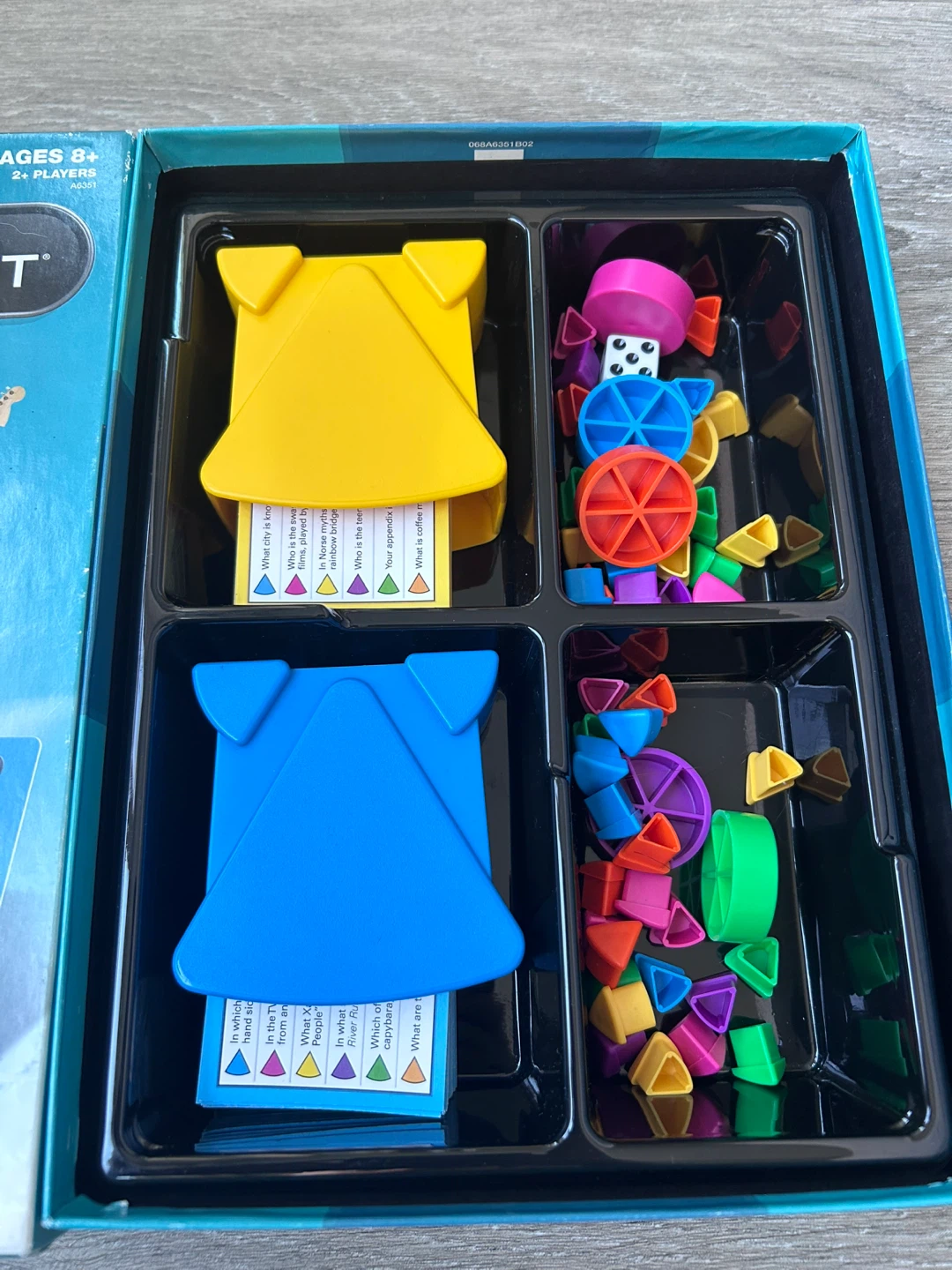 Trivial Pursuit Family Edition Board Game - photo 3