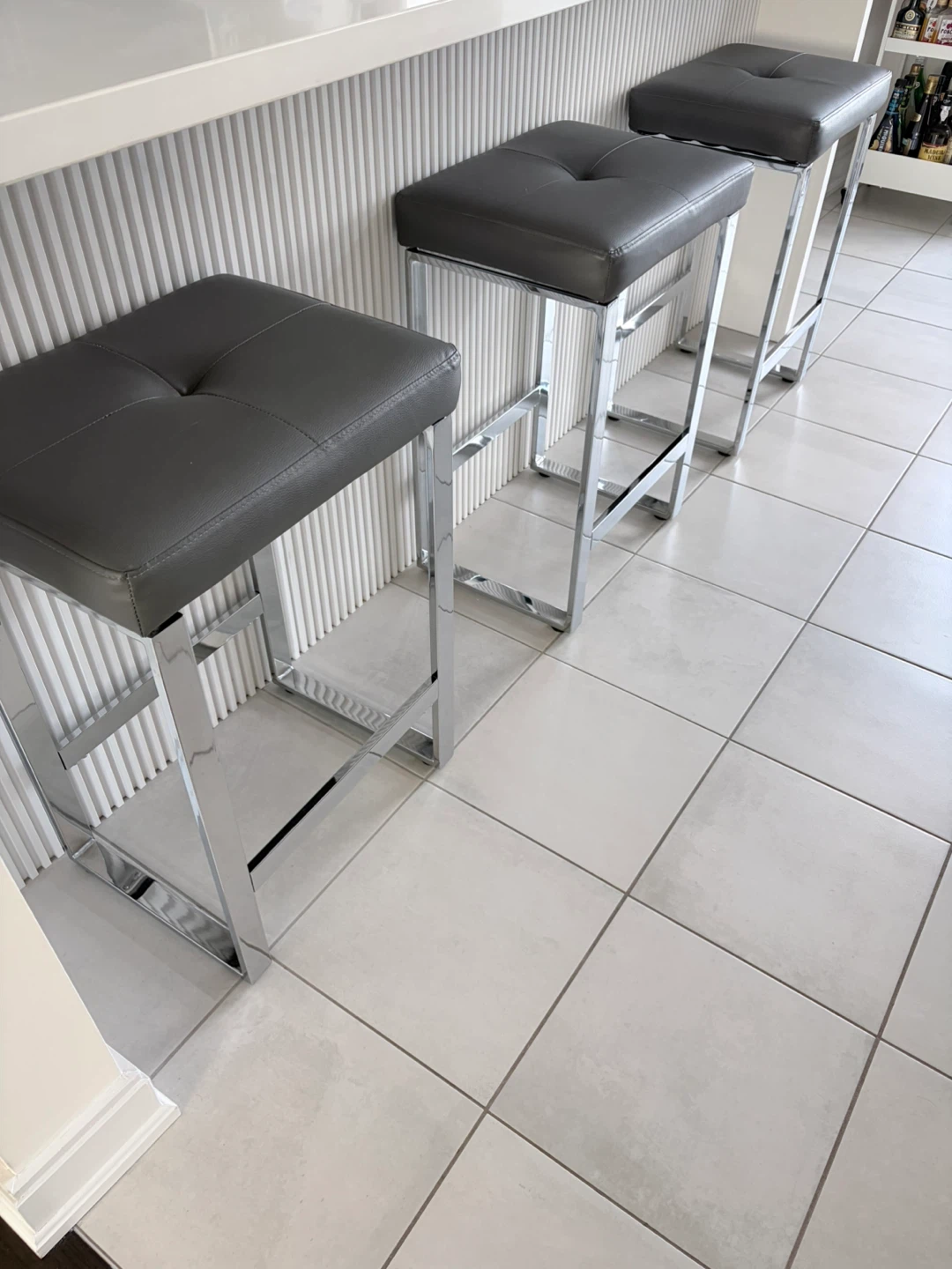 Set of 3 Modern Grey Bar Stools