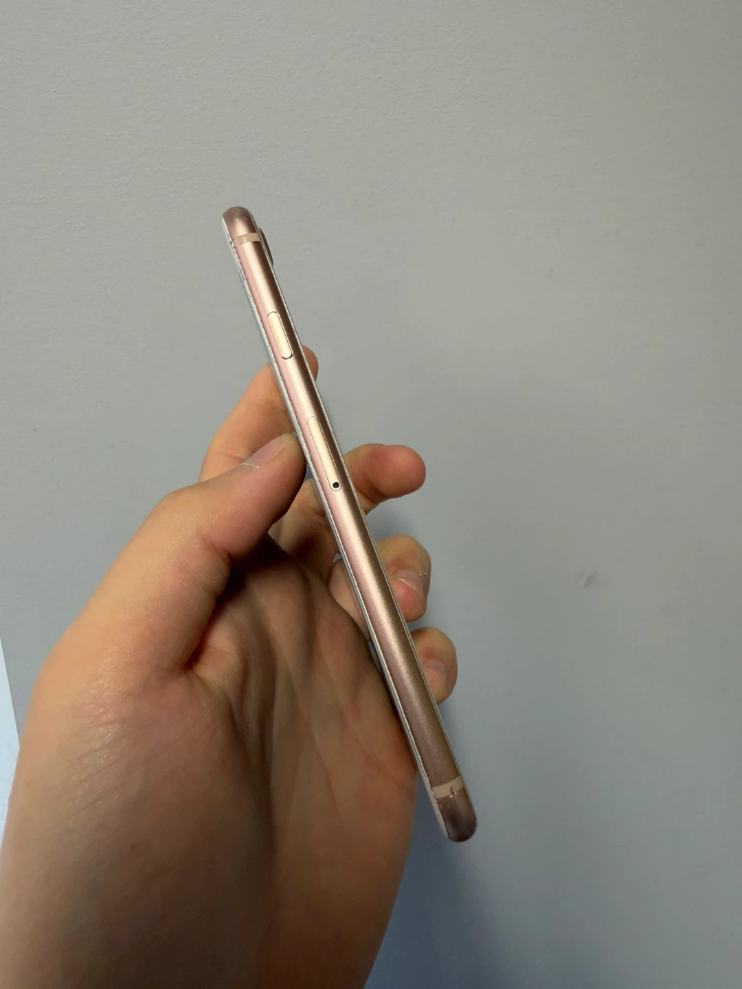 Apple iPhone 8 - photo 2