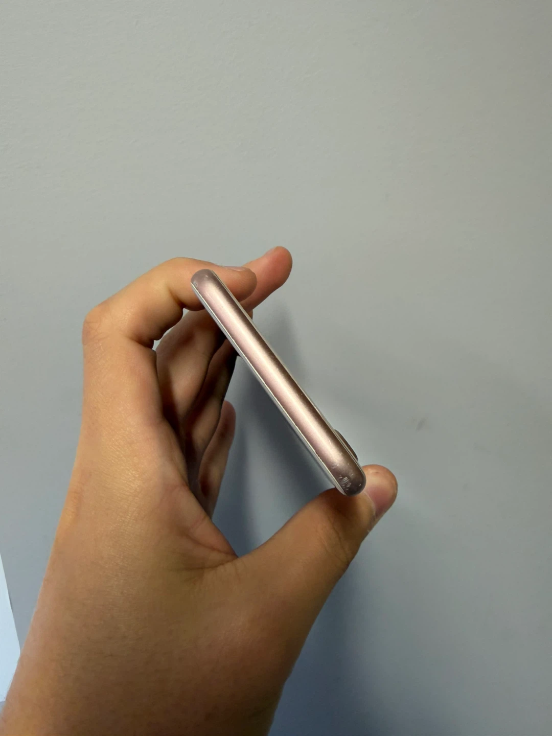 Apple iPhone 8 - photo 3