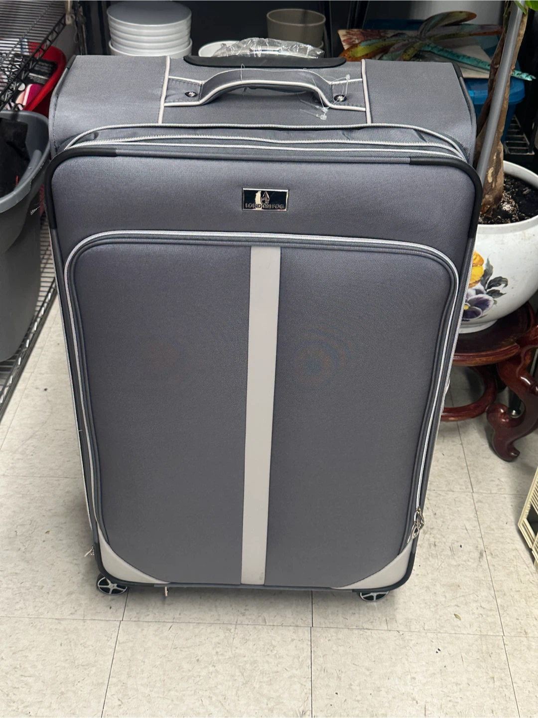 Large London Fog Luggage - photo 2