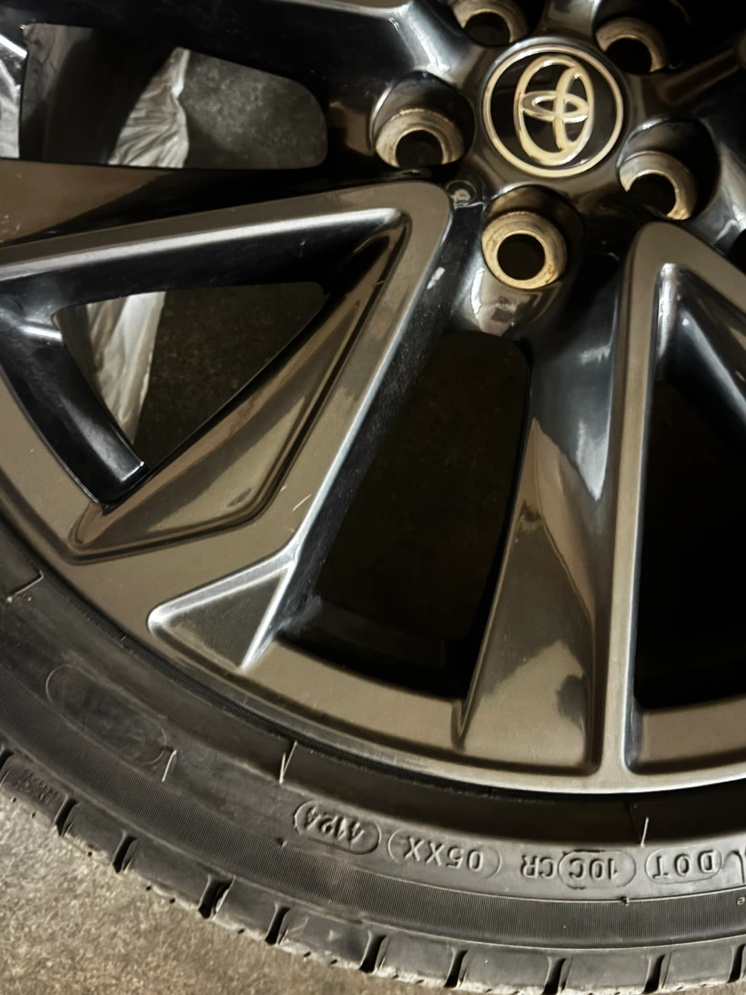 18’’ Toyota Corolla Rims & Michelin tires - photo 2