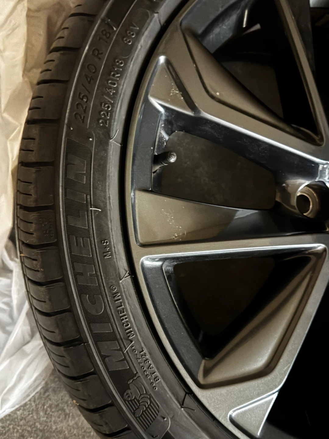 18’’ Toyota Corolla Rims & Michelin tires - photo 3