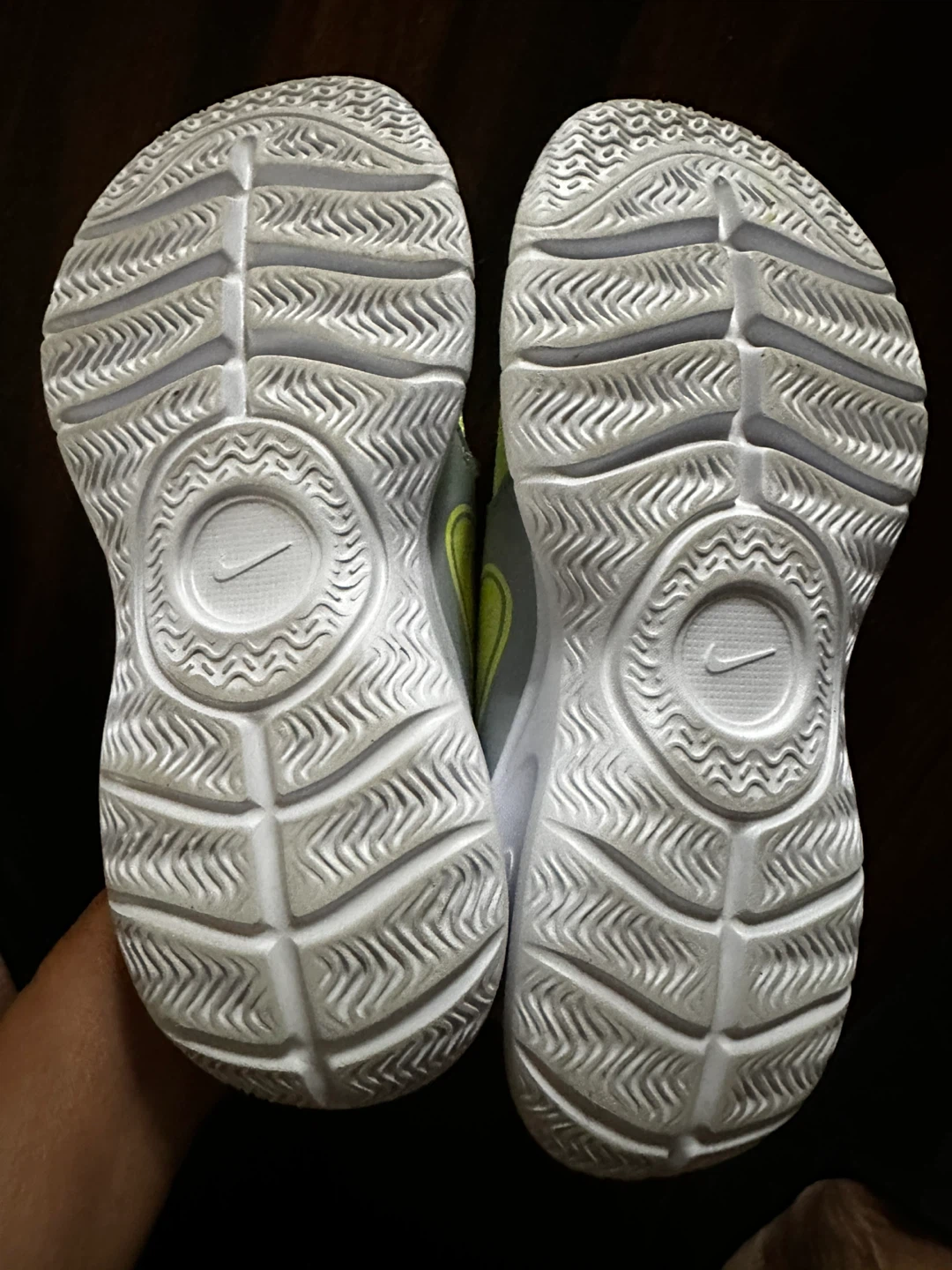 Nike Yellow Athletic Shoes Size 3Y - photo 4