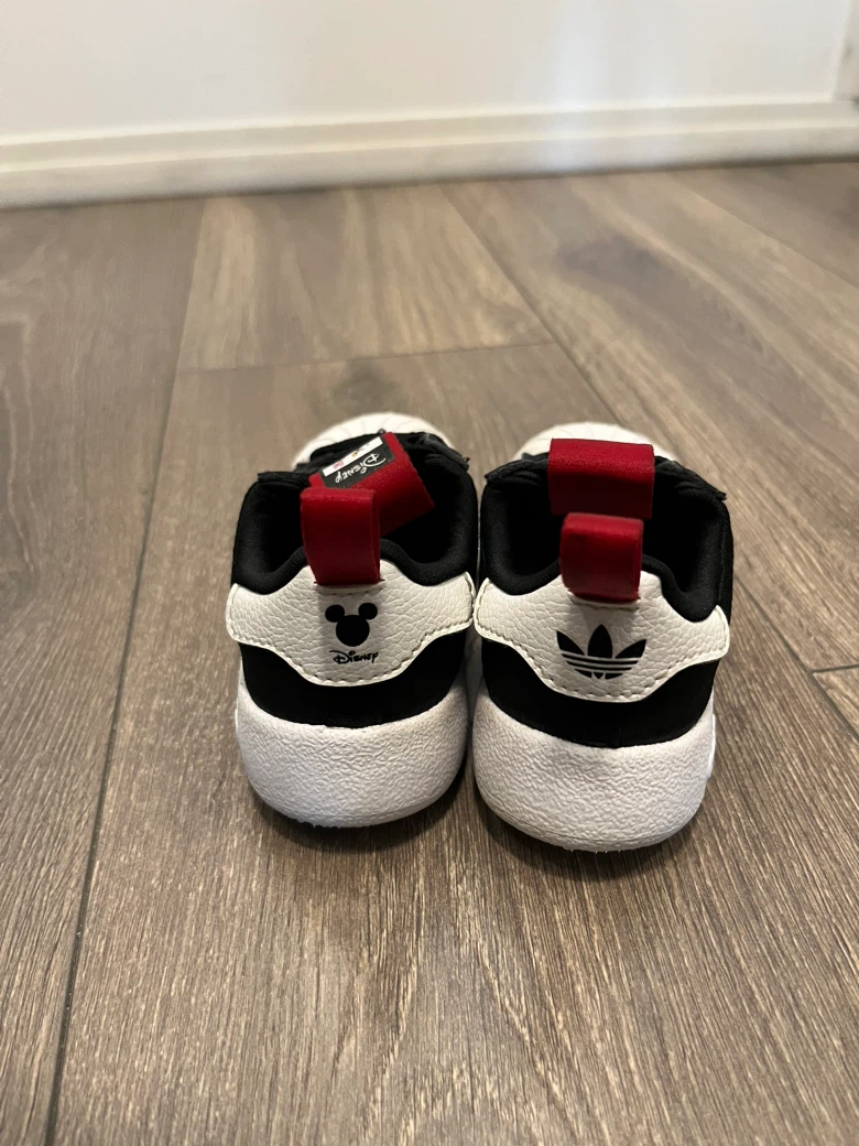 Adidas Adifom Disney Shoes size 6 - photo 5