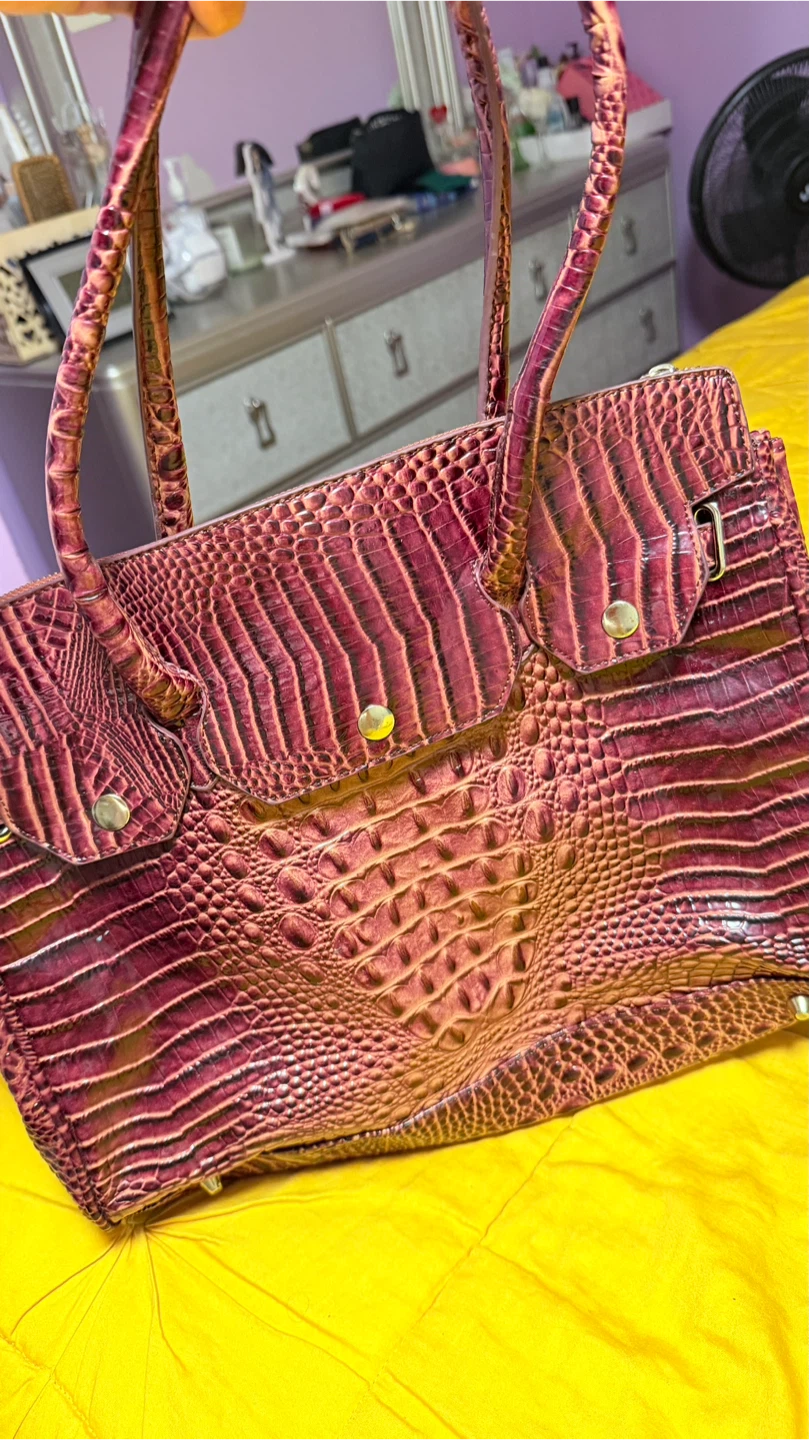 Two Stylish Handbags - photo 2