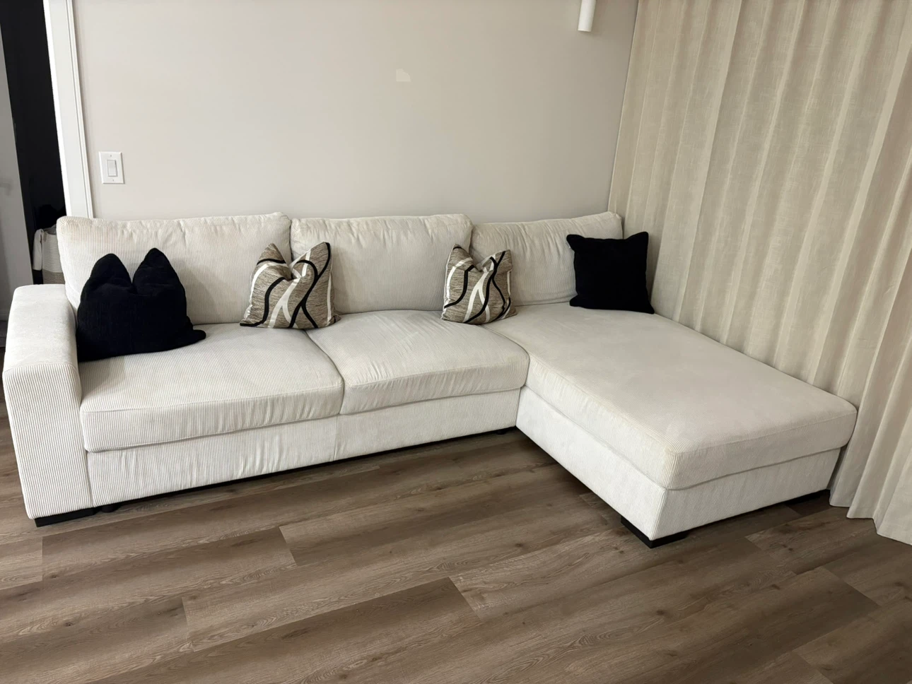Cream White Sectional Sofa with Chaise - photo 2