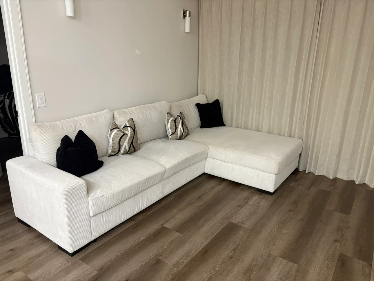 Cream White Sectional Sofa with Chaise - photo 3