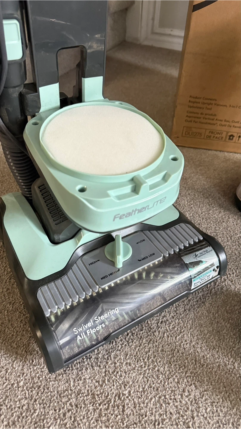 LIKE NEW Kenmore Upright Vacuum Cleaner - photo 5