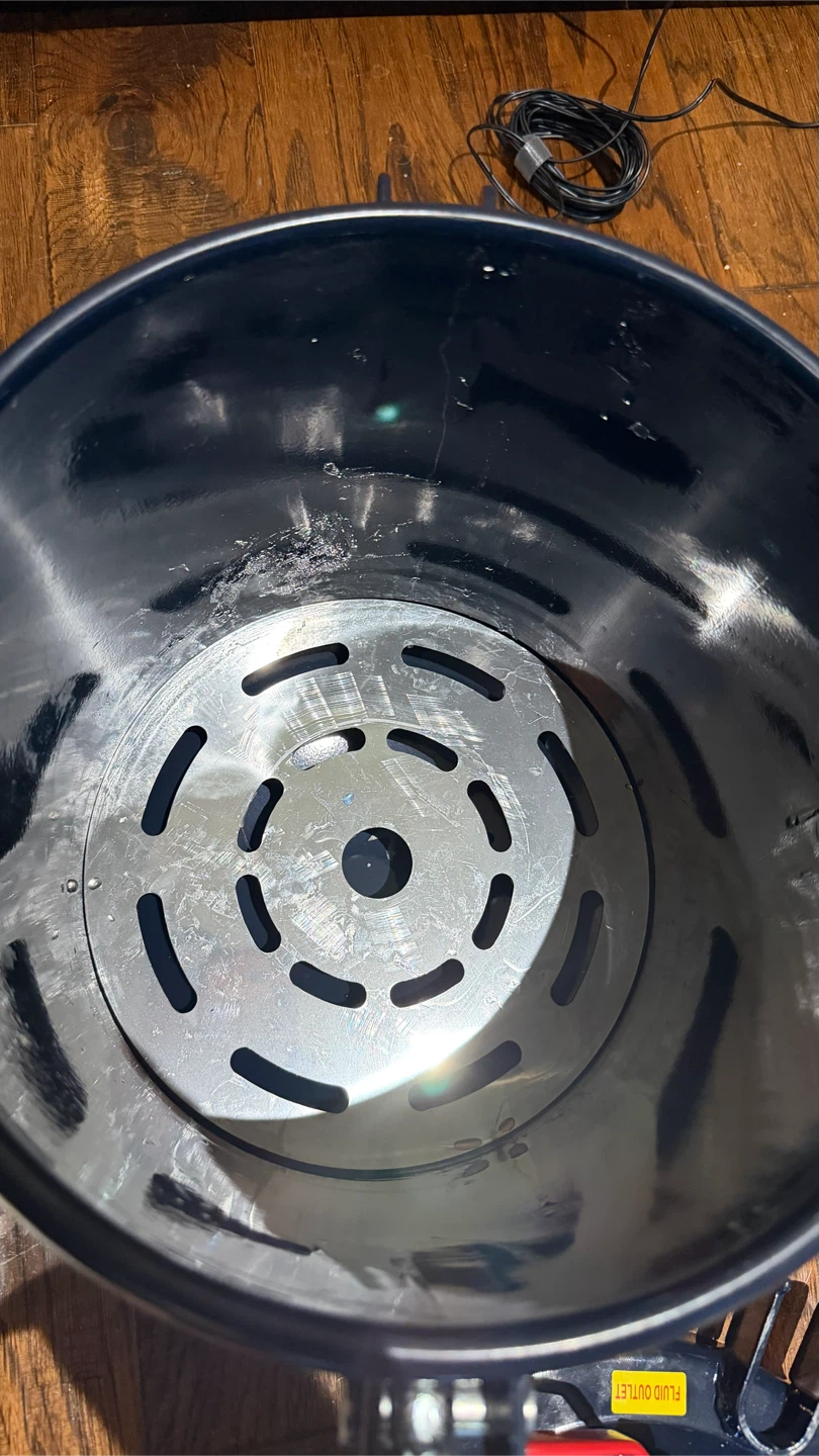VEVOR Pressure Pot for Casting resin and spray painting - photo 3