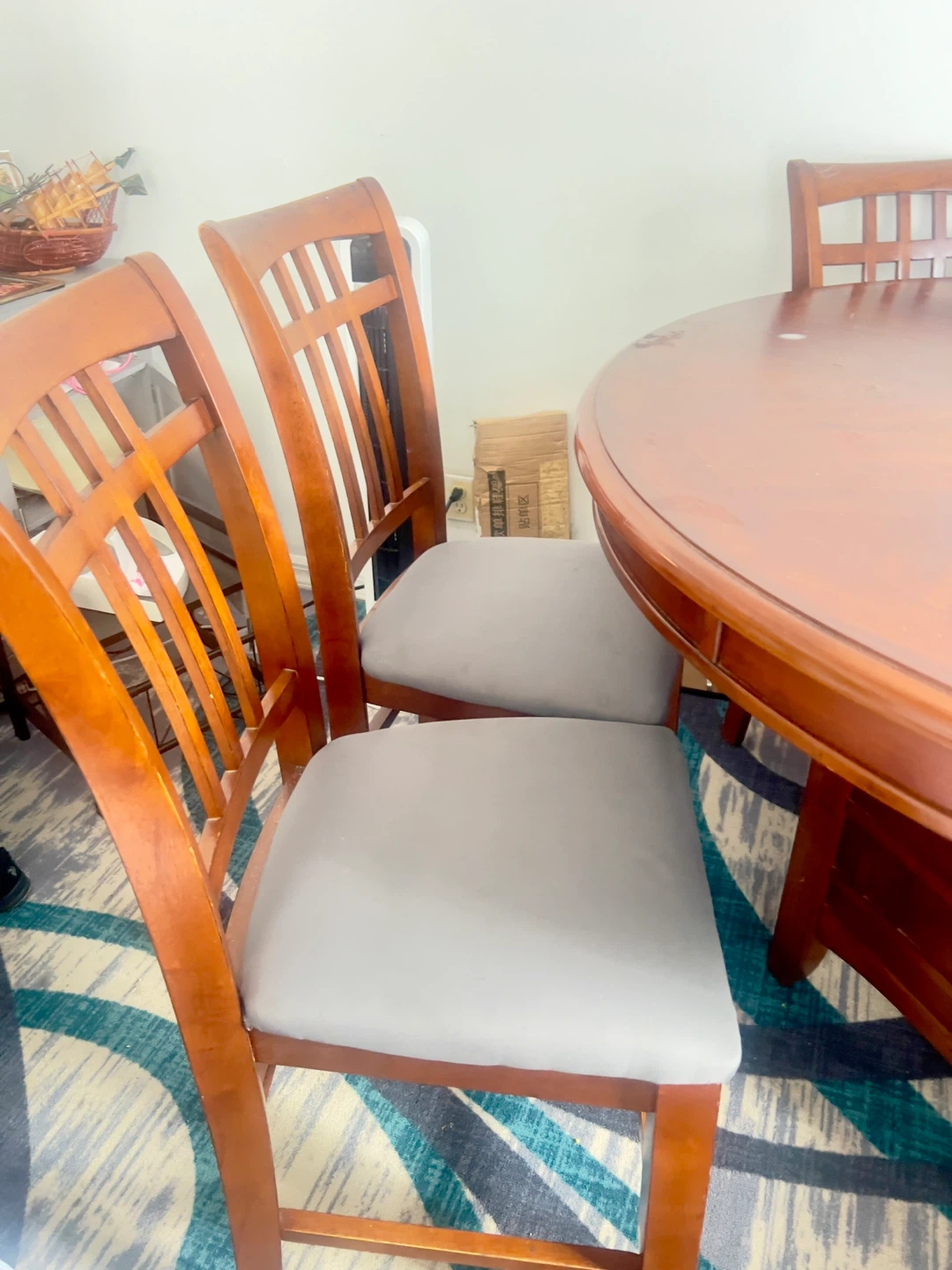 Wood dining table and  6 chairs - photo 4