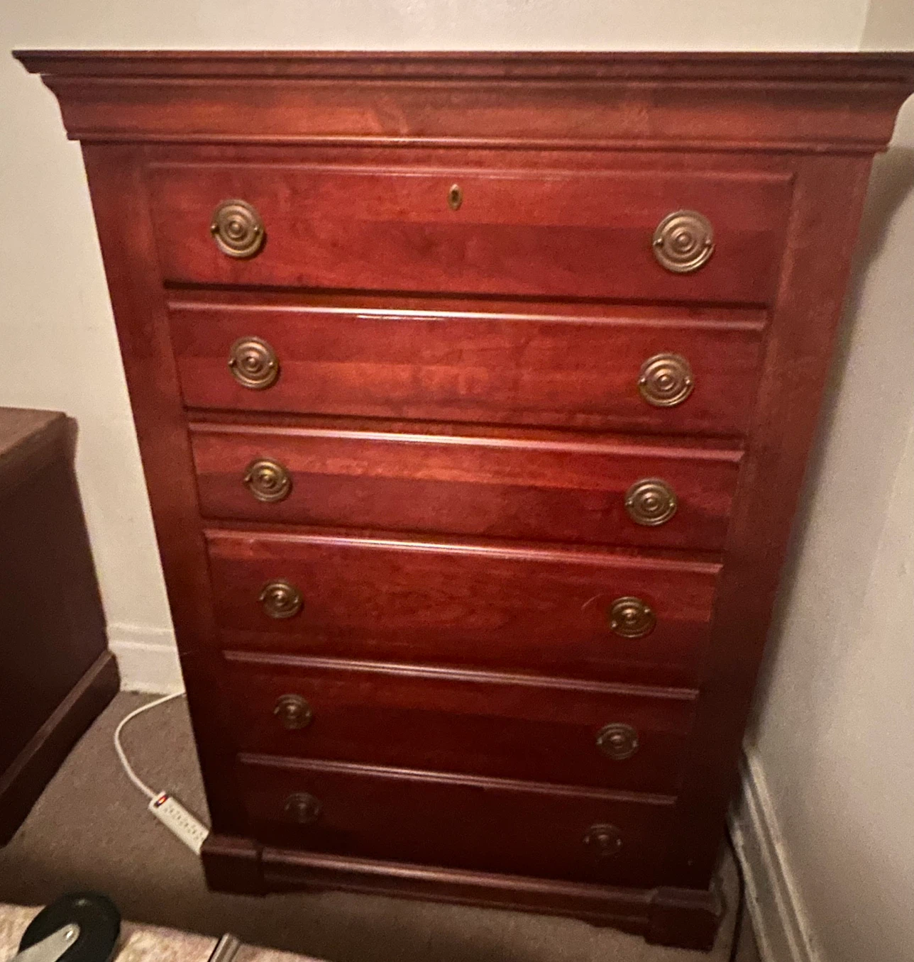 Vintage Wooden Dresser Set - photo 3