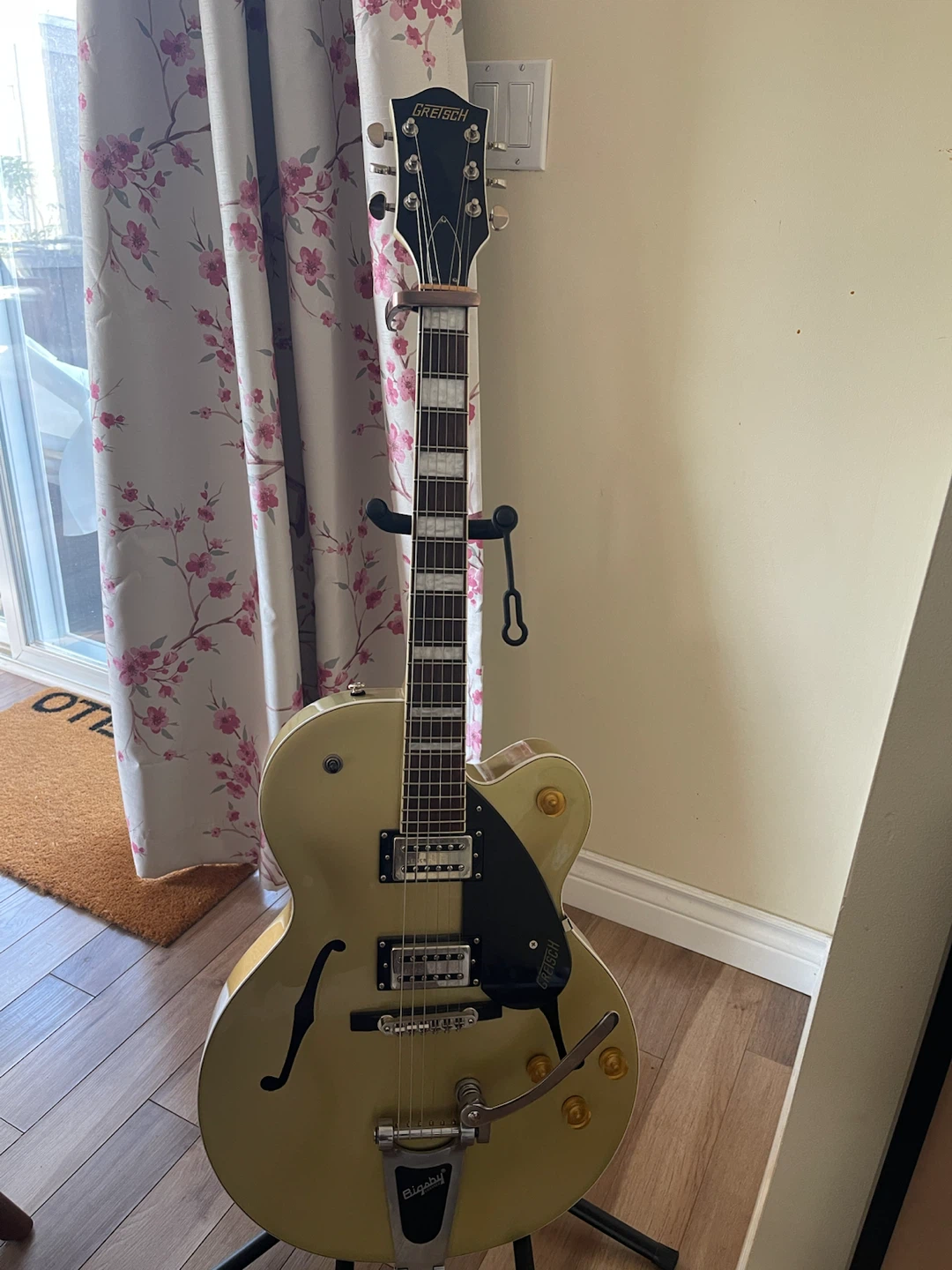 Gretsch Electric Guitar Gold