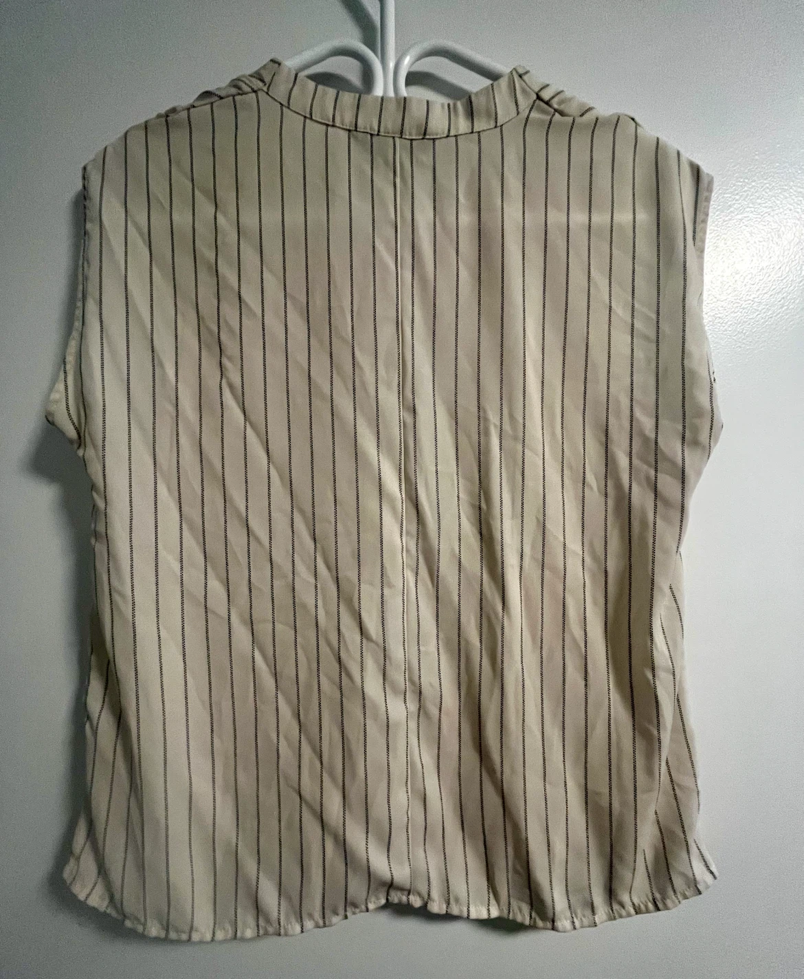 Banana Republic Pinstriped Sleeveless Blouse - photo 3